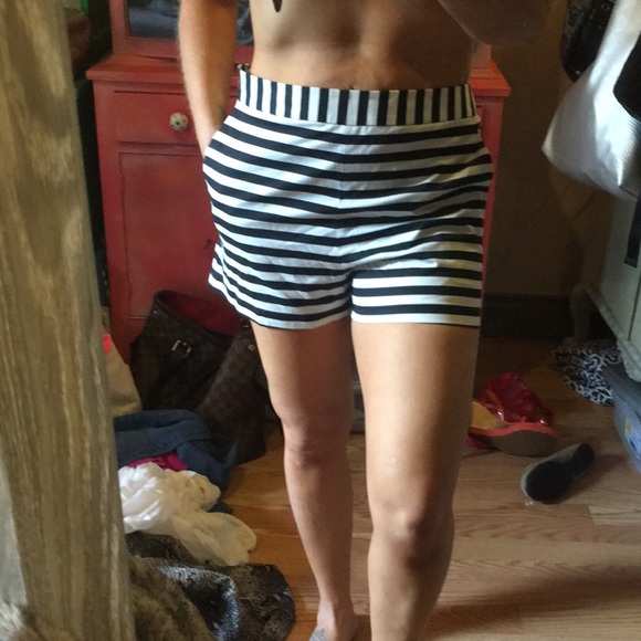 Express Shorts Bn Express High Waisted Shorts Sz 6 Poshmark